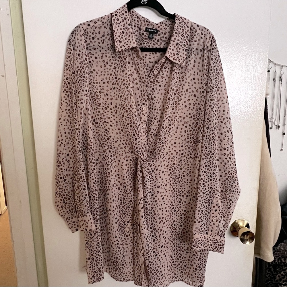 Torrid LS Twist Front Tunic
